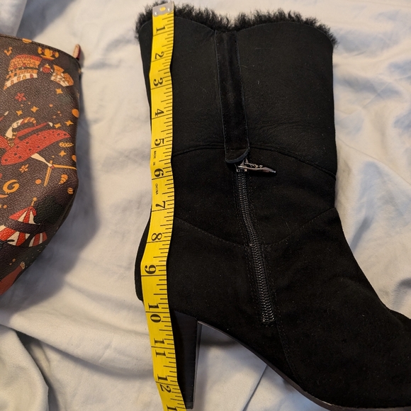 Shearers UGG Boots - Picture 6 of 8